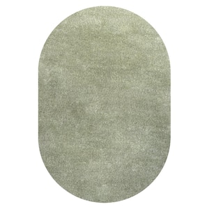 Haze Solid Low-Pile Green 6 ft. x 9 ft. Oval Area Rug