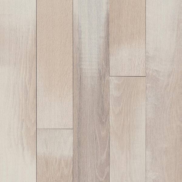 Bruce Tranquil Woods Serene Valley Oak 3/4 in. Thick x 5 in. W x Varying Length Solid Hardwood Flooring (23.5 sq. ft. / case)