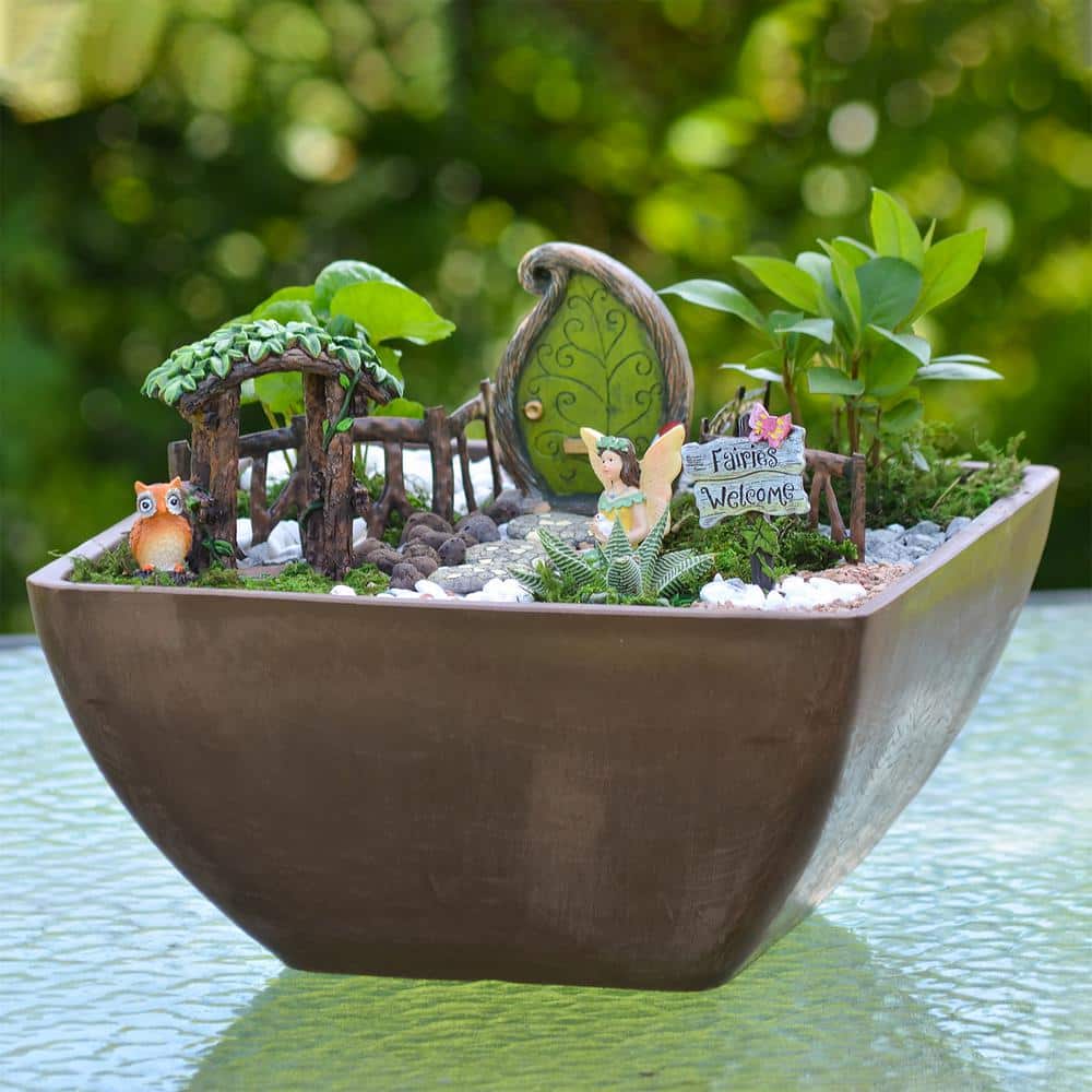 Enchanted Forest Polyresin Fairy Garden Kit with Accessories