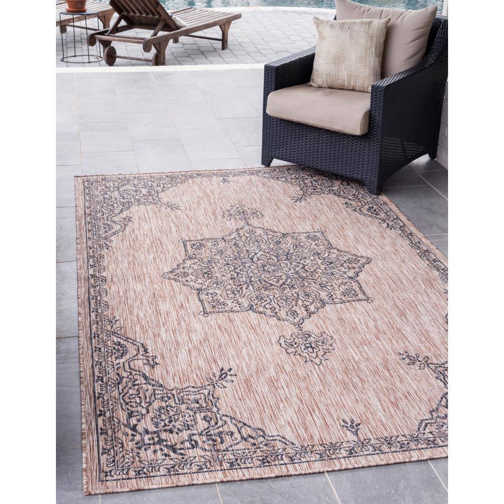 Beige and Black Rectangular Outdoor Synthetic Rug, 9' x 12'