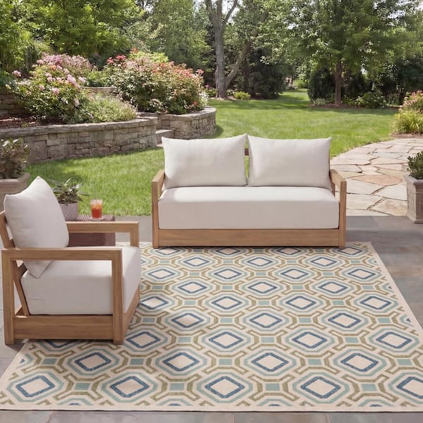 Veranda Cream/Green 8 ft. x 11 ft. Geometric Indoor/Outdoor Patio  Area Rug