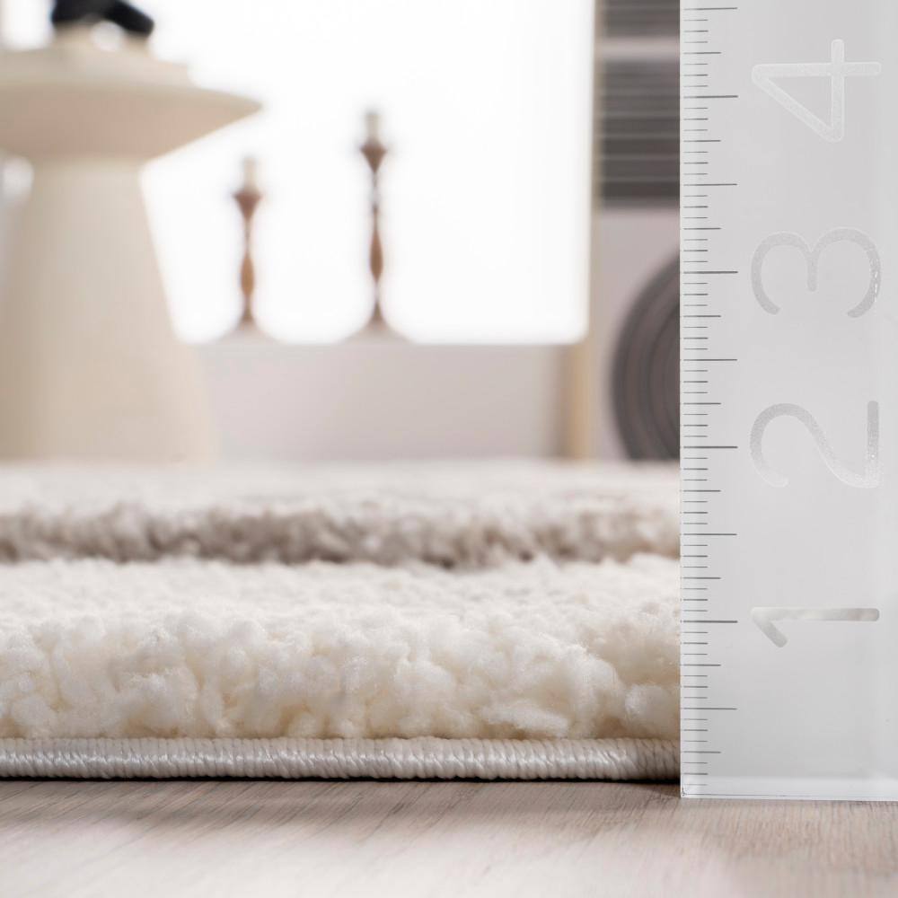 Beige and Gray Checkered Synthetic Shag Area Rug, 4' x 6'