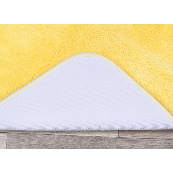 Garland Glamor 34-in x 21-in Nylon Bath Rug Garland Glamor 34-in x 21-in Nylon Bath Rug