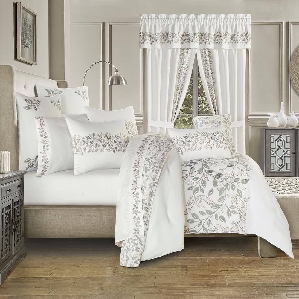 Unbranded Laurel White Polyester King/California King 3-Piece Comforter Set - 1