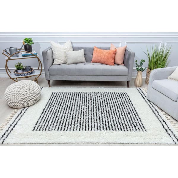 Bennett Snow Veil 2'6"x8' Shag Area Rug