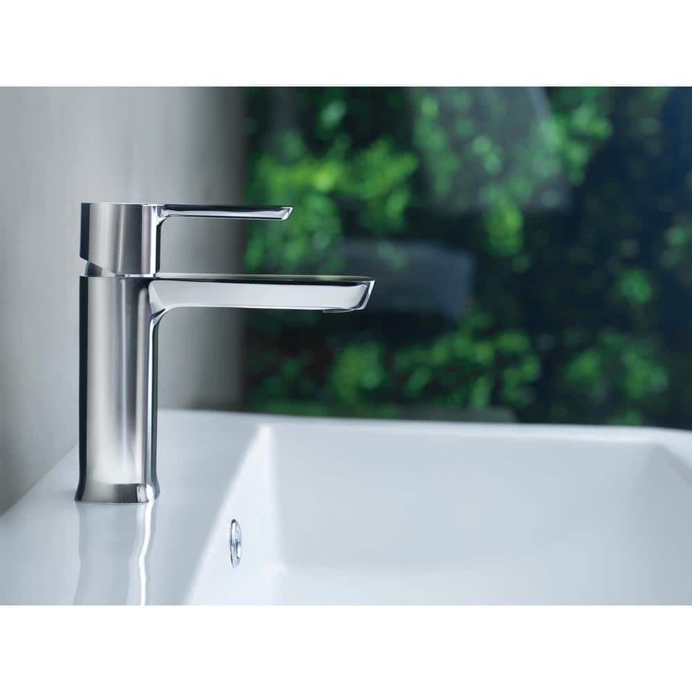 Sleek Modern Chrome Single Hole Brass Bathroom Faucet with Drain Assembly