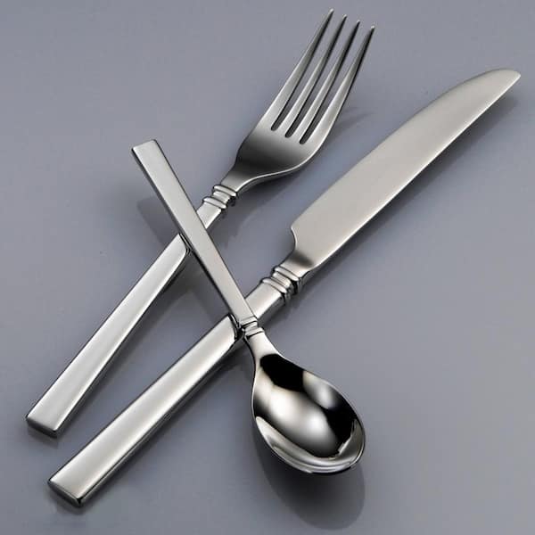 https://images.thdstatic.com/productImages/e4af4f07-72c9-4e13-b8c1-35e1be086144/svn/oneida-open-stock-flatware-b600fdnf-4f_600.jpg