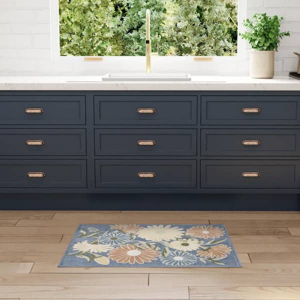 Aloha Blue Sage 3 ft. x 4 ft. Botanical Contemporary Indoor/Outdoor Area Rug