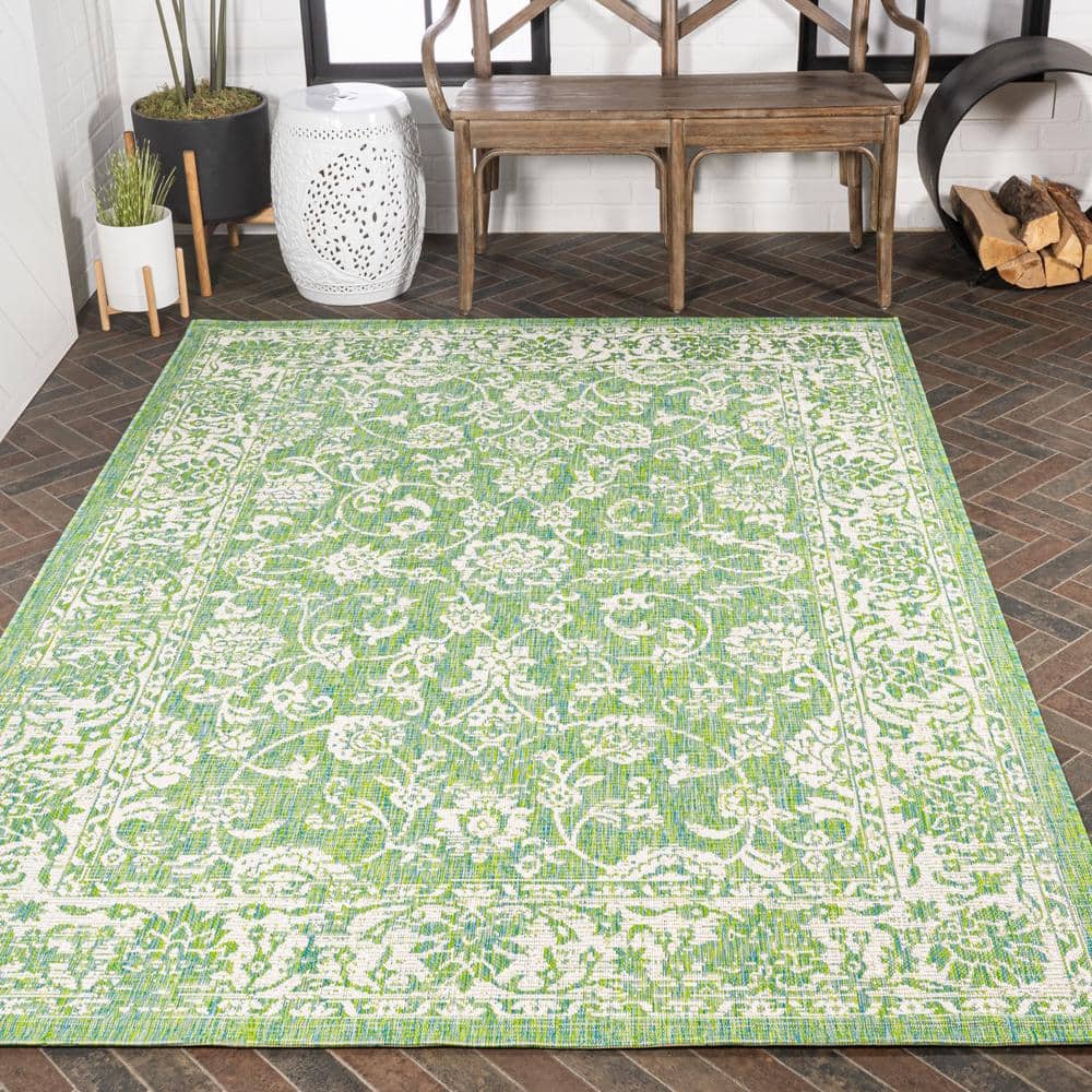 9' x 12' Green and Cream Floral Synthetic Rectangular Area Rug