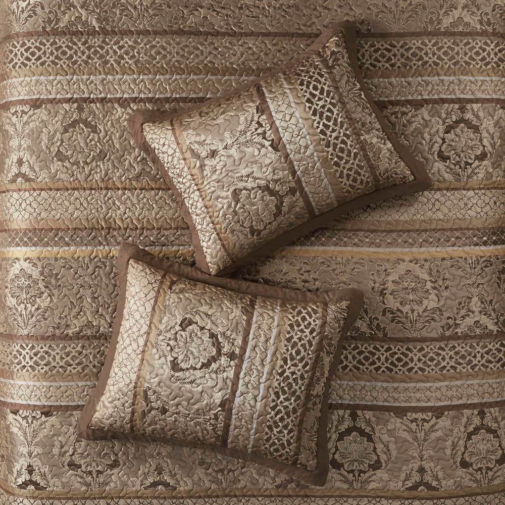 Brown Queen Reversible Jacquard Bedspread Set