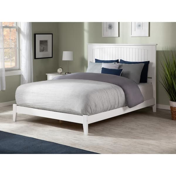 AFI Nantucket White King Solid Wood Frame Low Profile Platform Bed with Attachable USB Device Charger
