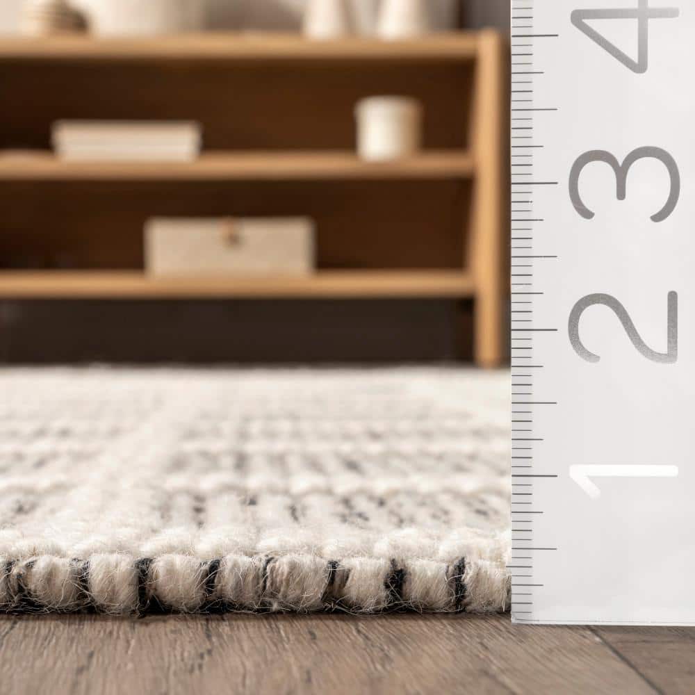 Ivory and Gray Striped Wool Blend 4' x 6' Area Rug