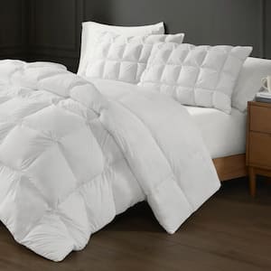 Stay Puffed White Full/Queen Overfilled Down Alternative Comforter