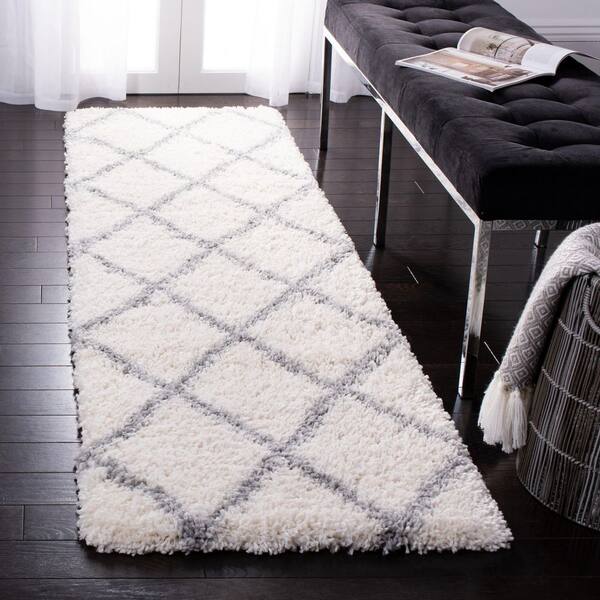 Fontana Shag 2 ft. x 10 ft. Cream/Gray Diamond Runner Rug
