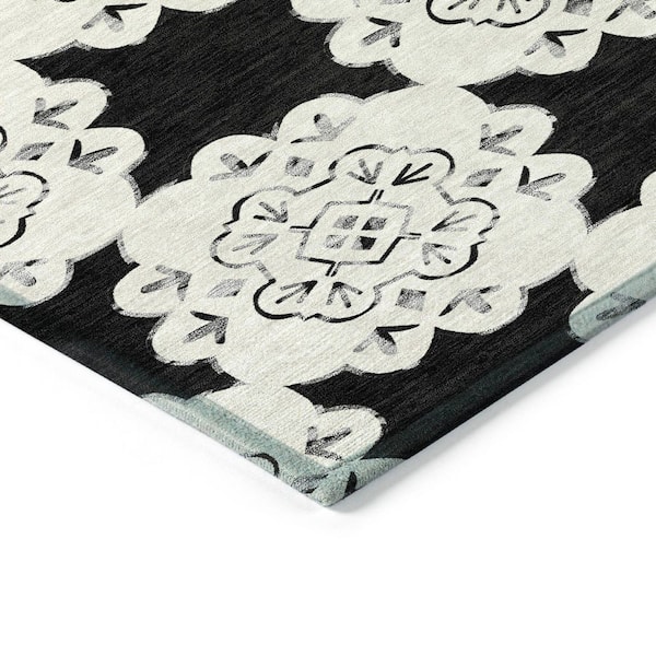 Chantille Machine Washable Indoor/Outdoor Abstract ACN2352 Black 2 ft. x 3 ft. Accent Rug