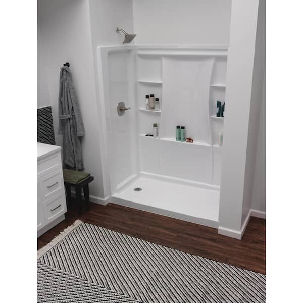 https://images.thdstatic.com/productImages/e51cfacc-26d0-4c93-8c95-130add18f9ed/svn/high-gloss-white-delta-shower-stalls-kits-bvs2-c5151-wh-1d_600.jpg