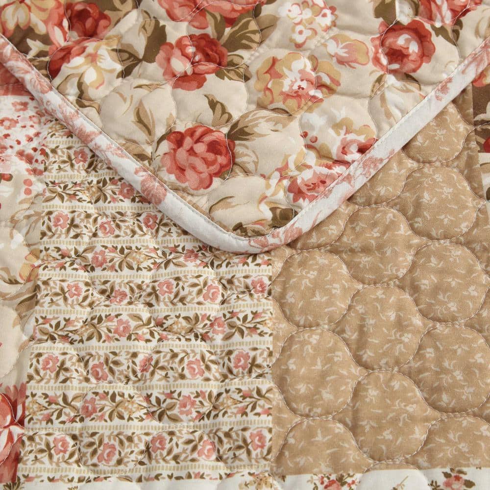 Harrietta Twin Pink Cotton Patchwork Reversible Quilt Set