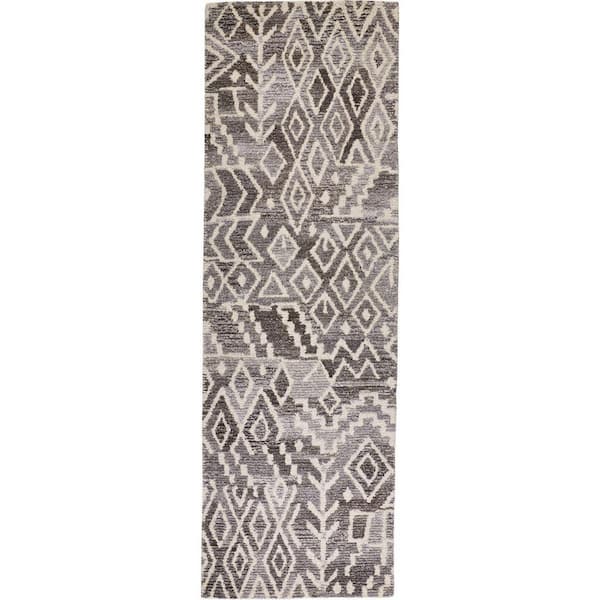 2 ft. x 8 ft. Gray, White Abstract Runner Rug