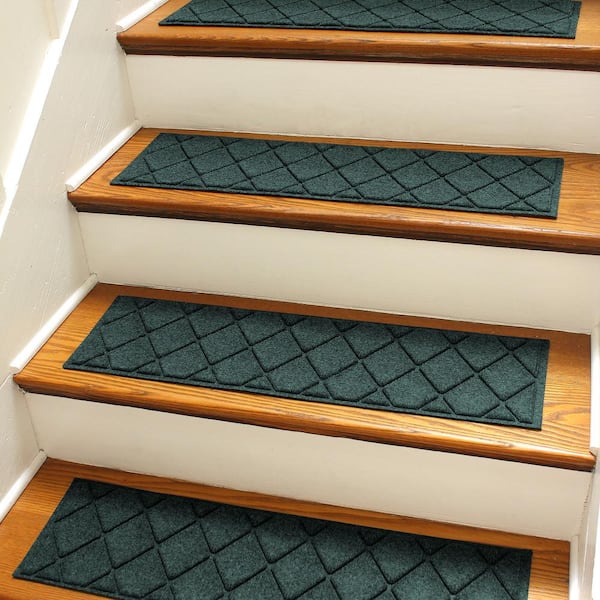 Bungalow Flooring Waterhog Argyle Evergreen 8.5 in. x 30 in. PET Polyester Indoor Outdoor Stair Tread Cover (Set of 4)