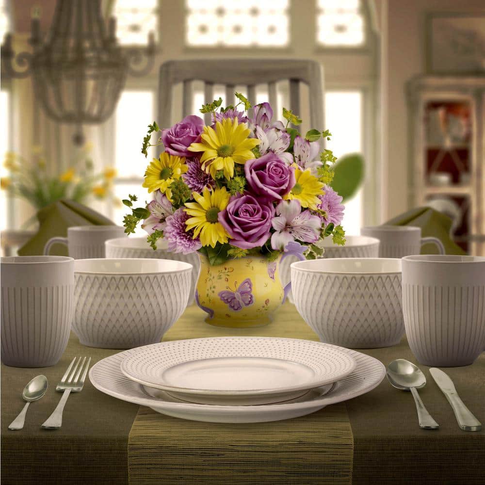 16-Piece White Ceramic Modern Dinnerware Set