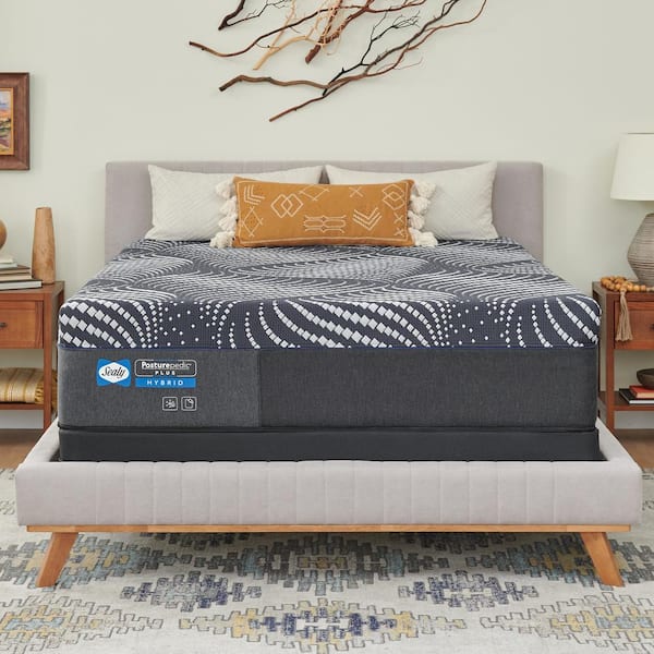 Sealy Posturepedic Plus High Point 14 in. Soft Hybrid King Mattress