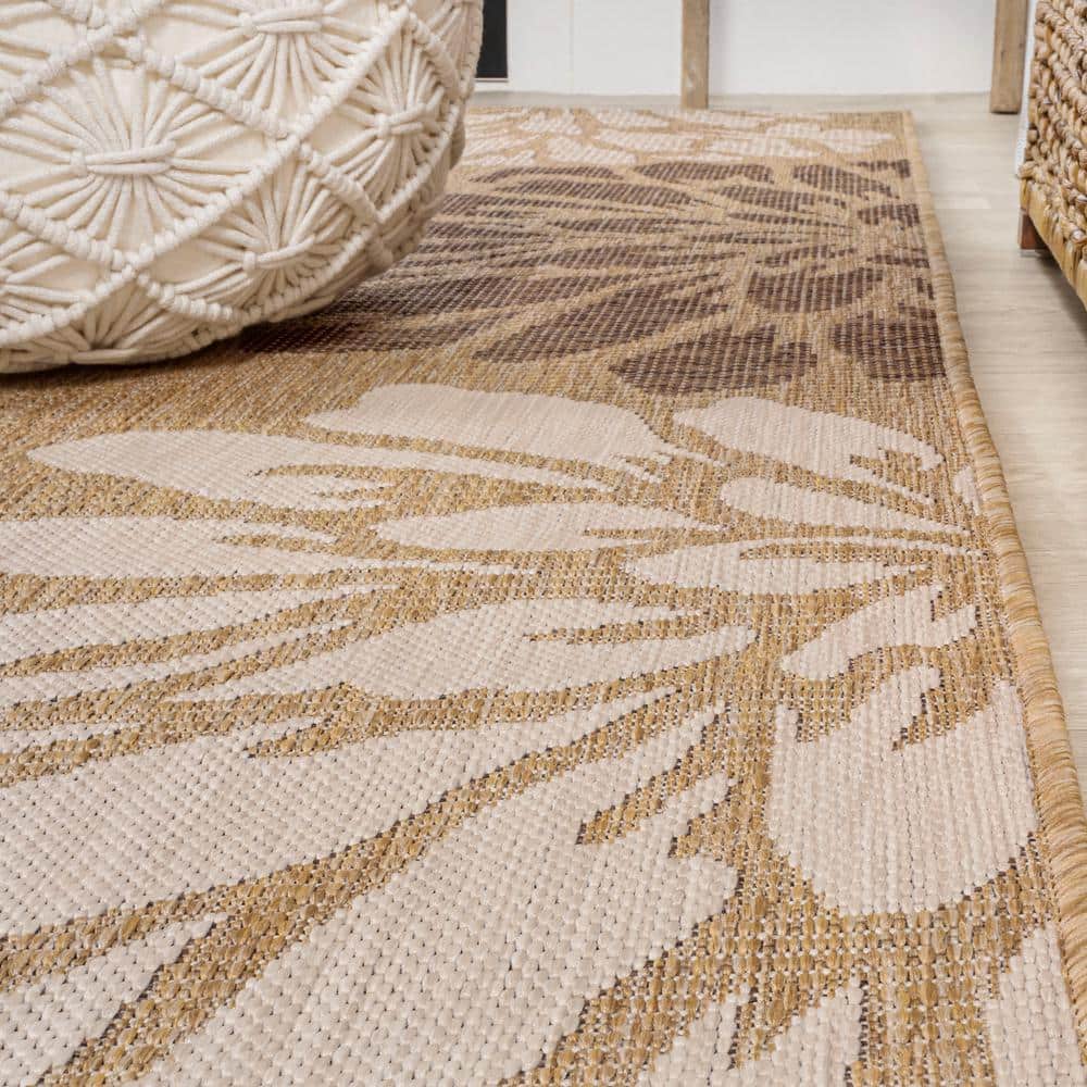 Brown and Cream Floral Synthetic Rectangular Area Rug, 5'3" x 7'7"