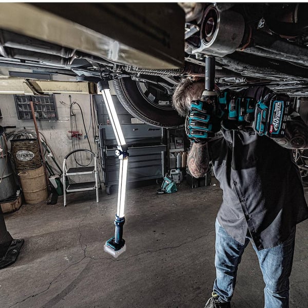 Makita 40-Volt max XGT Cordless L.E.D. Underhood Work Light, Light