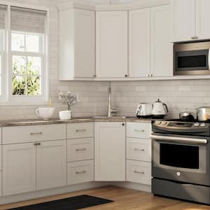 https://images.thdstatic.com/productImages/e56fe1d3-2172-44f4-8c24-918e3ec9e760/svn/white-hampton-bay-ready-to-assemble-kitchen-cabinets-cm3635c-wh-e4_300.jpg