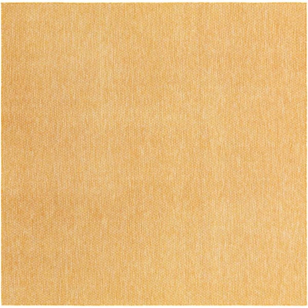 Unique Loom Outdoor Solid Corn Harvest Yellow 7 ft. 10 in. x 7 ft. 10 in. Area Rug