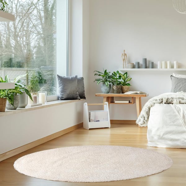 Thayer Ivory 6 ft. 5 in. x 6 ft. 5 in. Solid Shag Round Indoor Area Rug