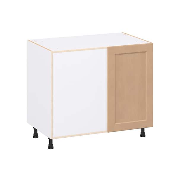 Lakewood Sugar Cookie Shaker Assembled Magick Corner Blind Base Kitchen Cabinet (39 in. W x 34.5 in. H x 24 in. D)