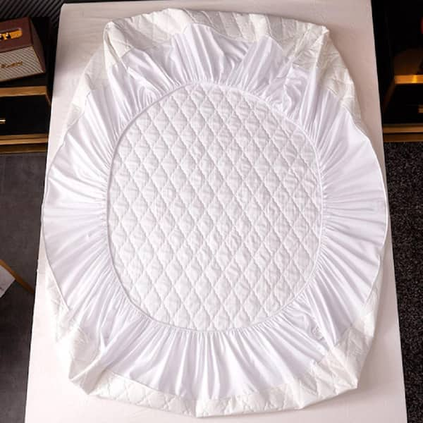 https://images.thdstatic.com/productImages/e5a144e7-81c1-4d52-8cb0-db39bbd3ecde/svn/mattress-covers-protectors-cdbhzhfsjwt-4f_600.jpg