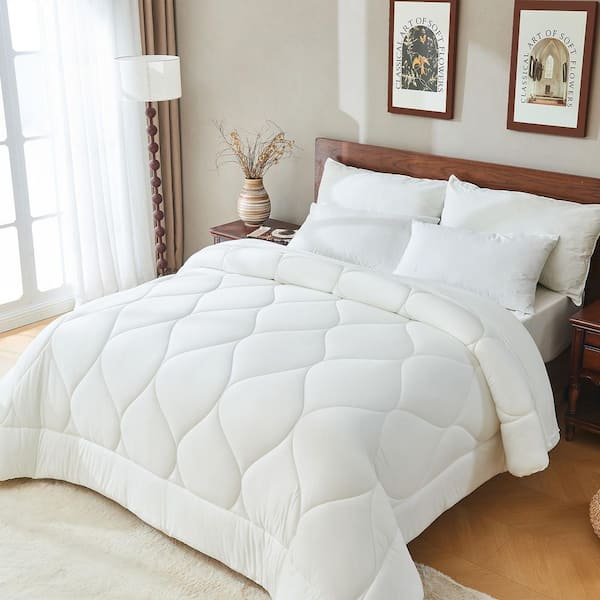 White King Microfiber All-Season Comforter Down Alternative Skin Friendly Bedding