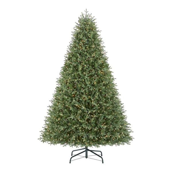 https://images.thdstatic.com/productImages/e5aeb3b2-c08a-4ebf-a6b5-09bc44f9e933/svn/home-decorators-collection-pre-lit-christmas-trees-22le31016-40_600.jpg