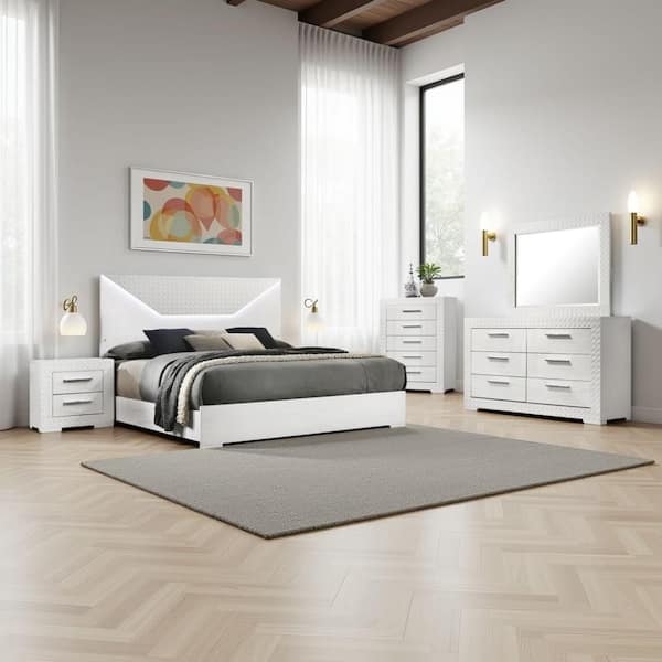 Ivon 5-Piece White Wood Queen Size Bedroom Set with LED Lights