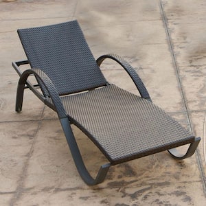 Deco Wicker Outdoor Chaise Lounge