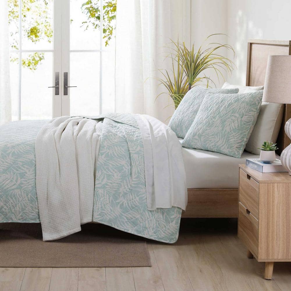 King Size Blue Cotton Reversible Quilt Set with Shams
