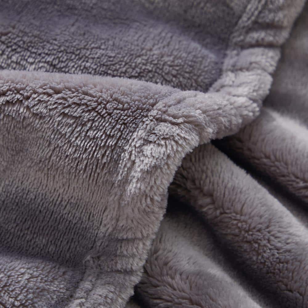 Luxurious Silver Gray Full/Queen Reversible Fleece Blanket