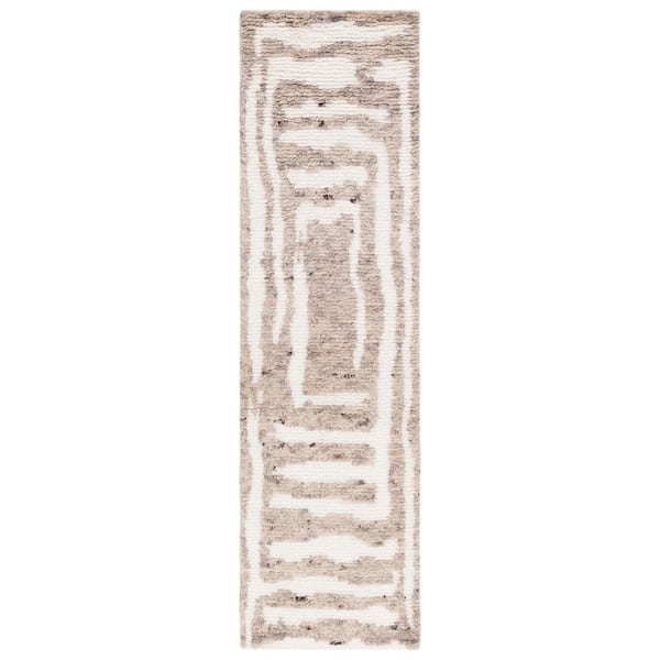 Casablanca 2 ft. x 8 ft. Ivory/Light Brown Geometric Runner Rug