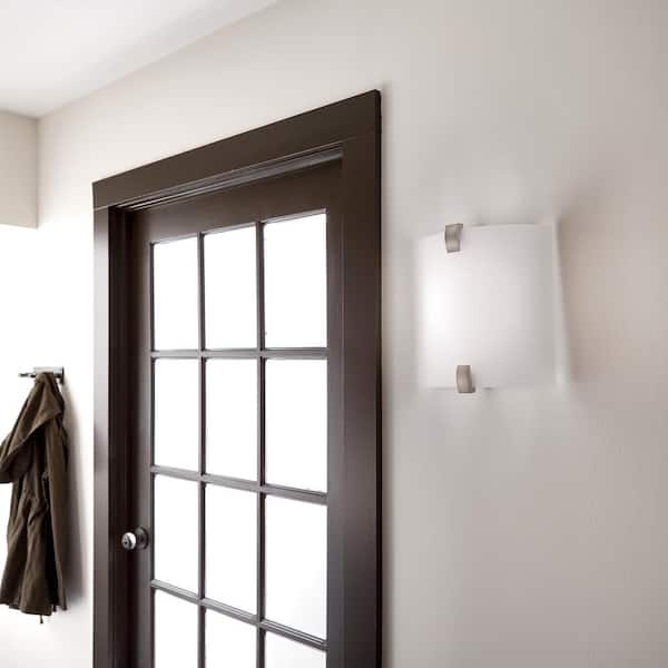 Independence 16-Watt Brushed Nickel Integrated LED Hallway Indoor Wall Sconce Light