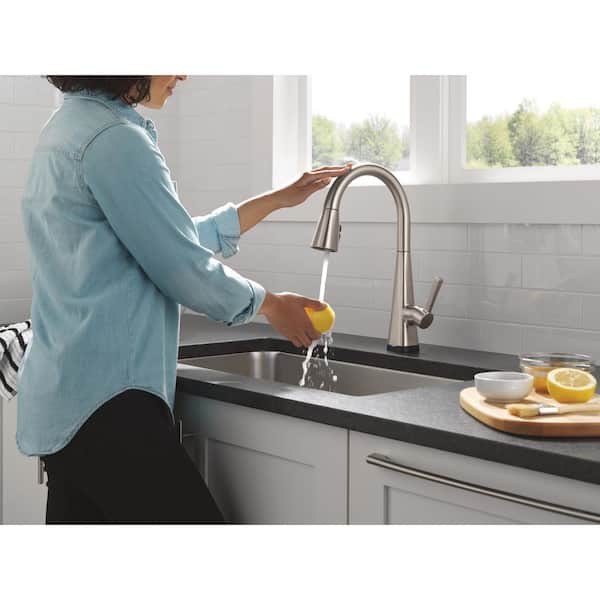 Delta Lenta Touch/Touchless Spotshield Stainless 16.75 in. H Pull