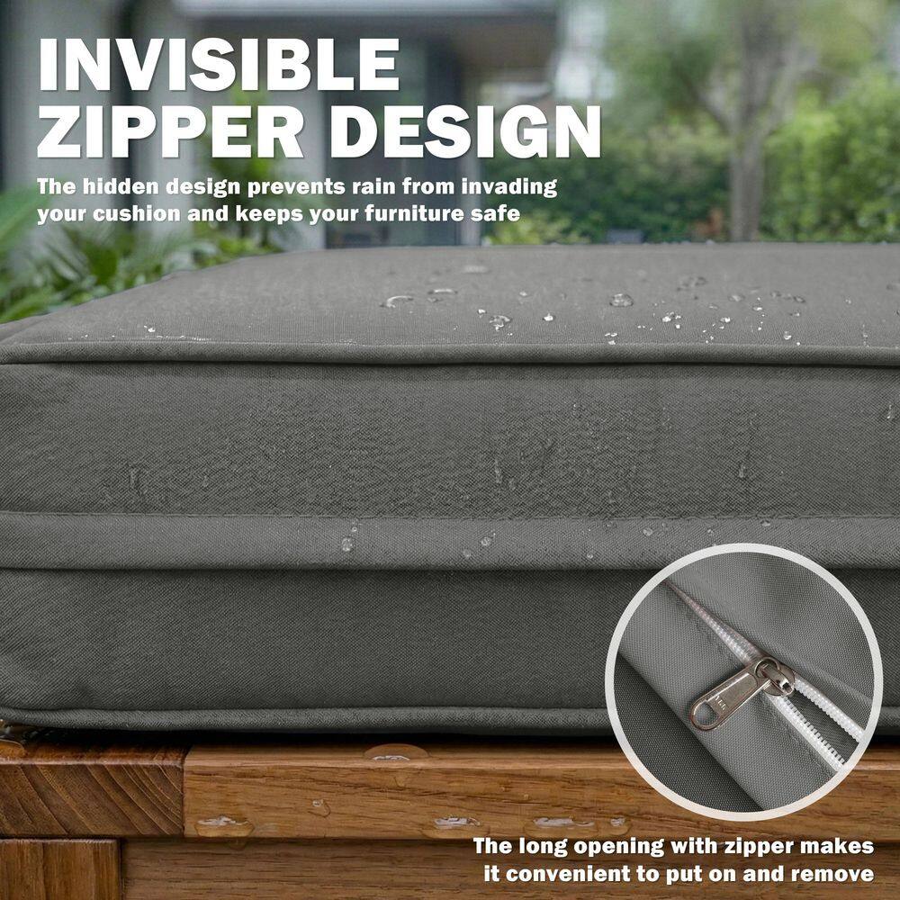 Close-up of the invisible zipper on the cushion cover.