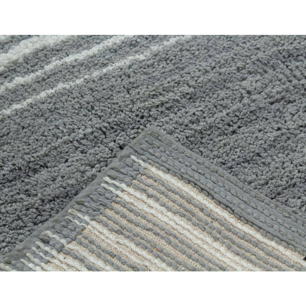 Hand Tufted Gray Latex Contour Bath Rug 20" x 20"