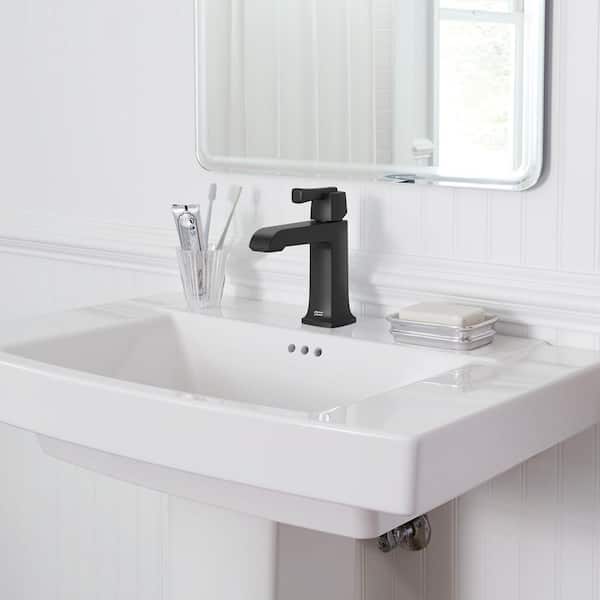 Townsend Single-Handle Single Hole Bathroom Faucet with Speed Connect Drain in Matte Black