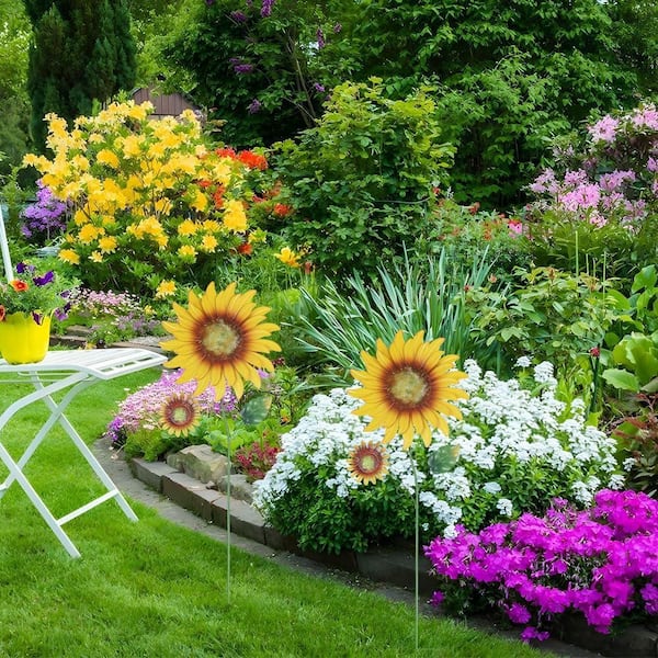 Cubilan Metal Sunflowers Decorative Garden Stakes, 2 Pack 33&quot