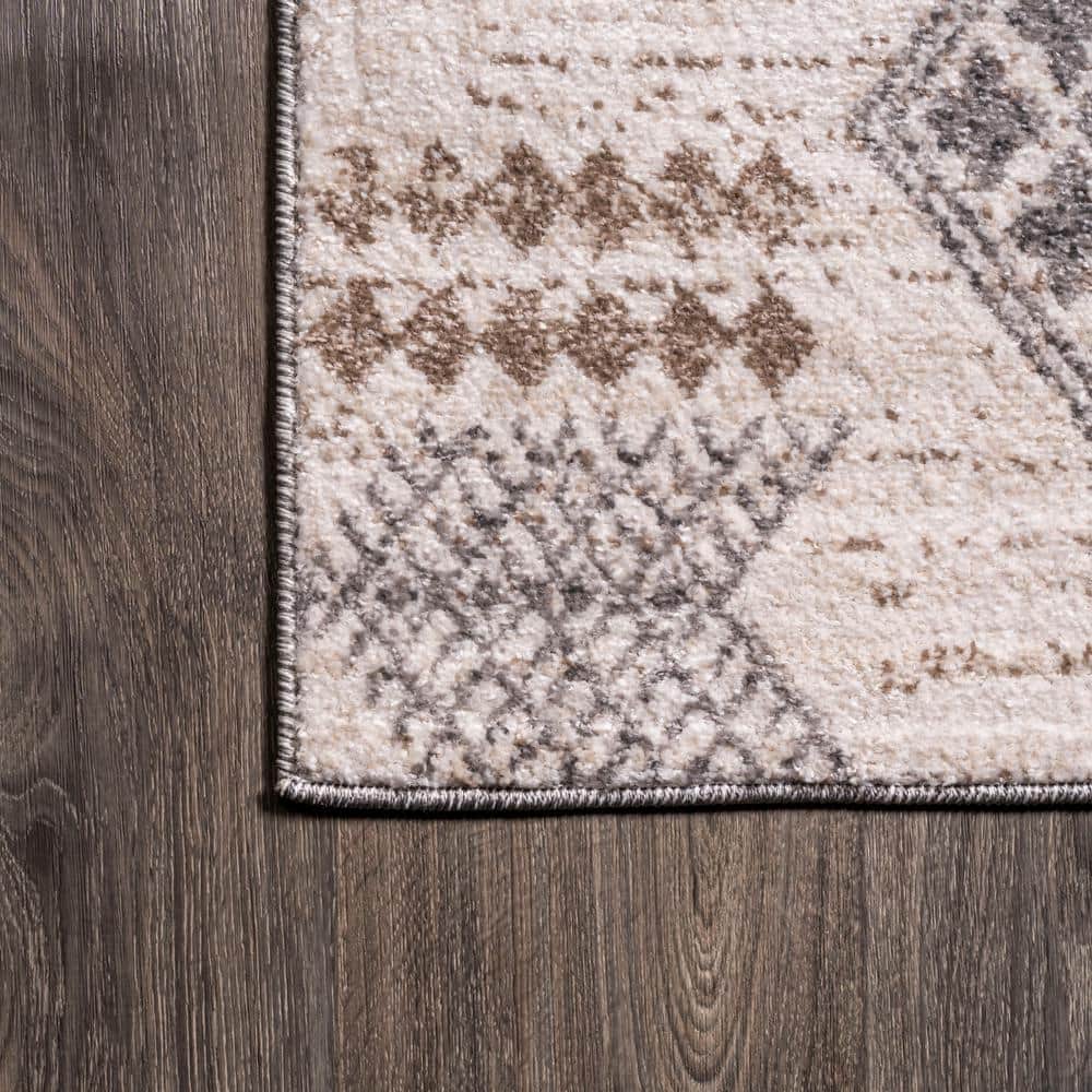 Bhalil 5' x 8' Gray and Beige Geometric Area Rug