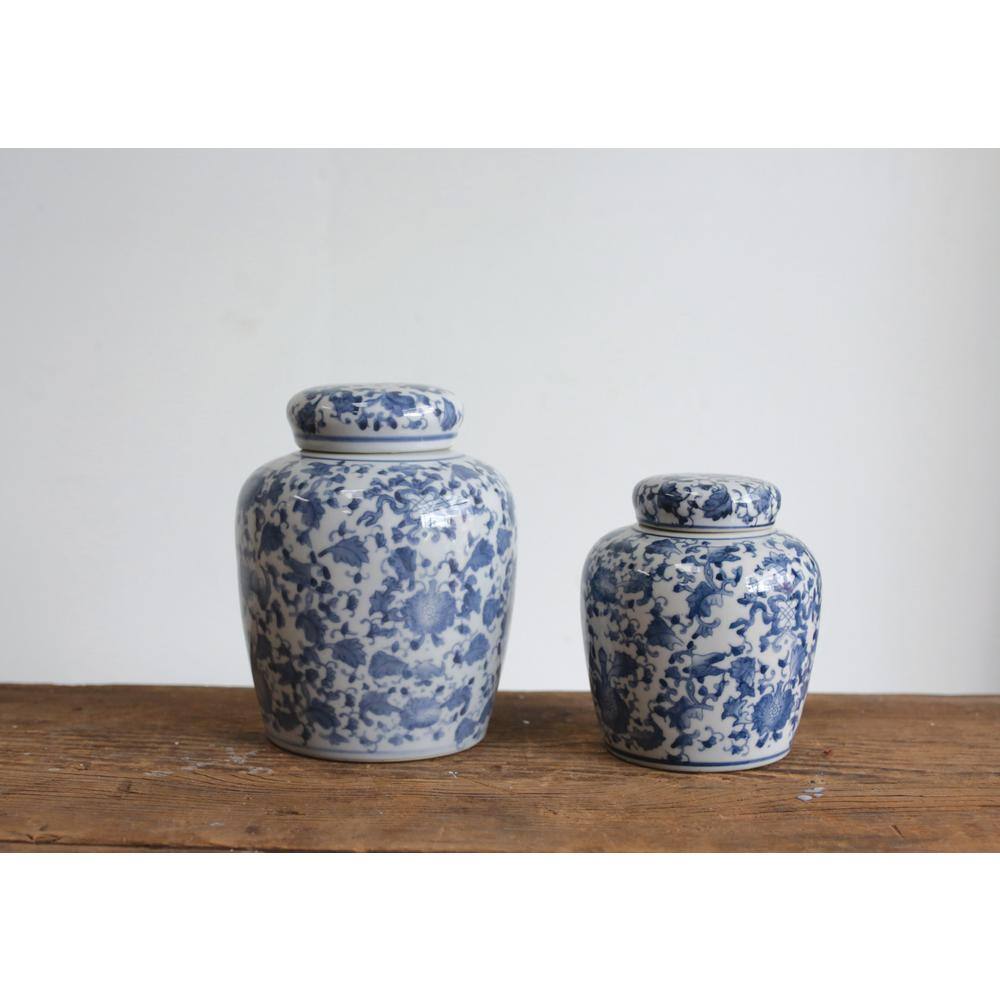 Blue and White Ceramic Ginger Jar with Lid, 6.5"