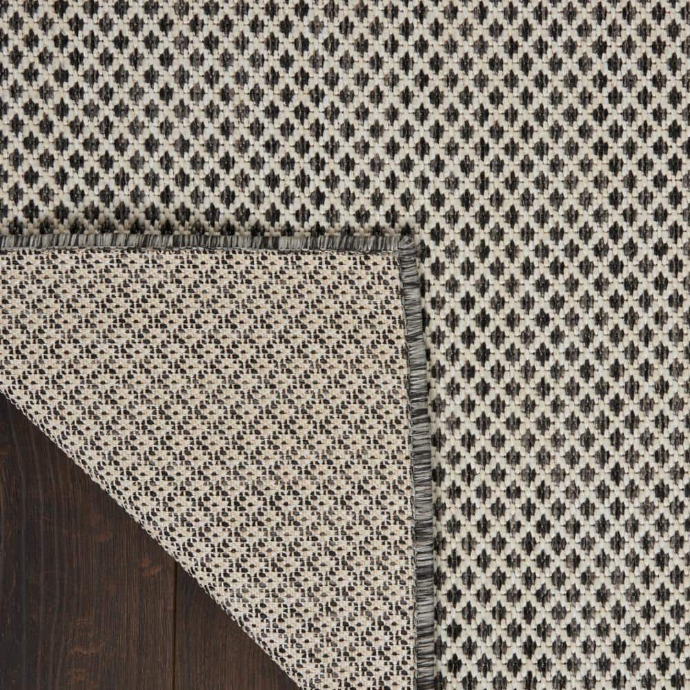 Ivory Charcoal Geometric Synthetic 26'' Easy Care Outdoor Rug