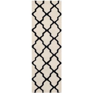 Cambridge Ivory/Black 3 ft. x 8 ft. Geometric Trellis Runner Rug
