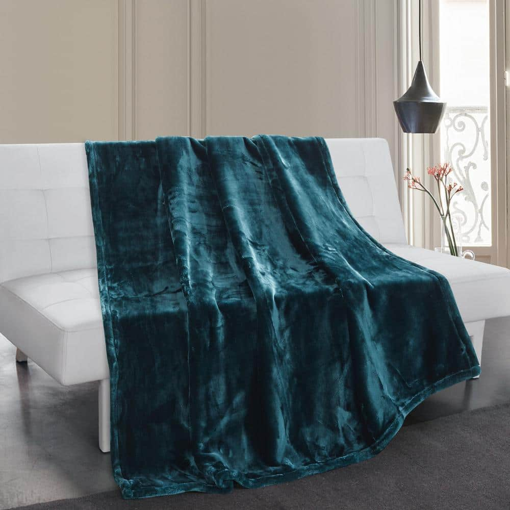 Thesis Hunter Green Oversized 50x70 Throw Blanket 00074 - The Home Depot